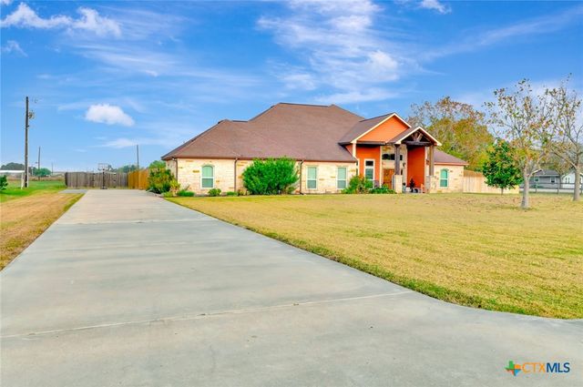 20 Stone Meadow Drive, Victoria, TX 77905