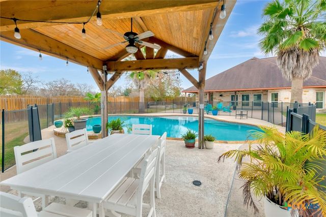 20 Stone Meadow Drive, Victoria, TX 77905