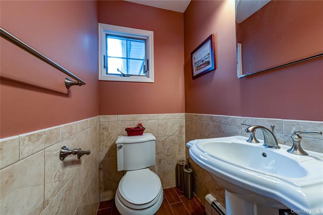 16 Landview Drive, Kings Park, NY 11754