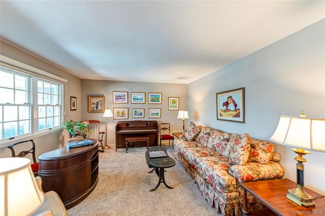 16 Landview Drive, Kings Park, NY 11754