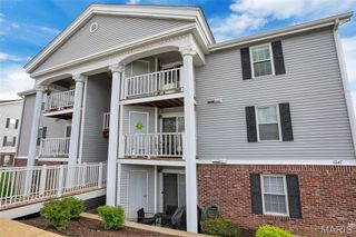 1247 Creve Coeur Crossing Lane L, Chesterfield, MO 63017