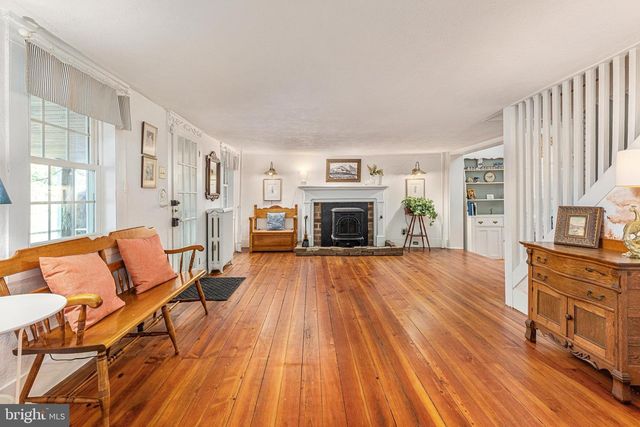 5971 BROWNTOWN RD, Front Royal, VA 22630