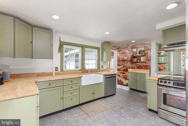5971 BROWNTOWN RD, Front Royal, VA 22630