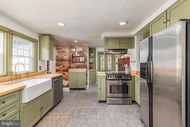 5971 BROWNTOWN RD, Front Royal, VA 22630