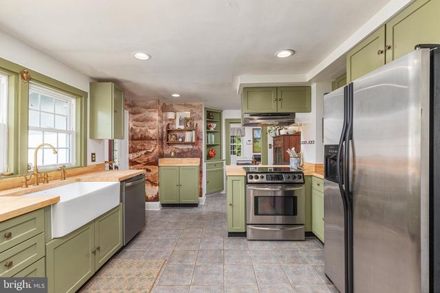 5971 BROWNTOWN RD, Front Royal, VA 22630