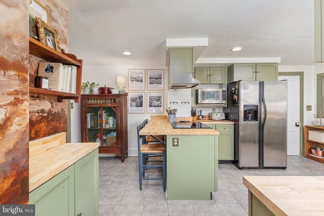5971 BROWNTOWN RD, Front Royal, VA 22630