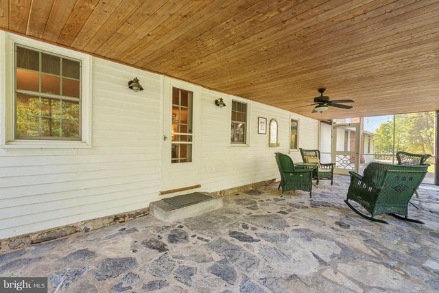 5971 BROWNTOWN RD, Front Royal, VA 22630