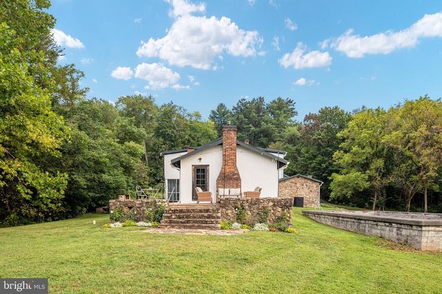 5971 BROWNTOWN RD, Front Royal, VA 22630
