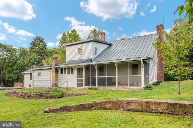 5971 BROWNTOWN RD, Front Royal, VA 22630