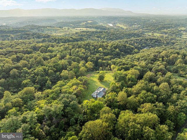 5971 BROWNTOWN RD, Front Royal, VA 22630