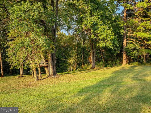 5971 BROWNTOWN RD, Front Royal, VA 22630