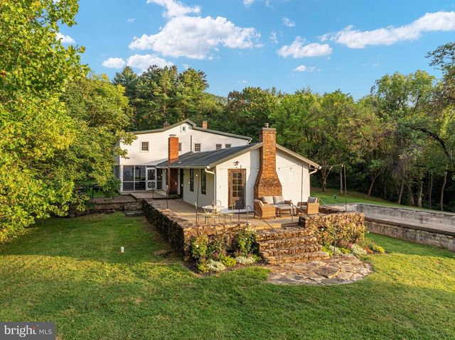 5971 BROWNTOWN RD, Front Royal, VA 22630