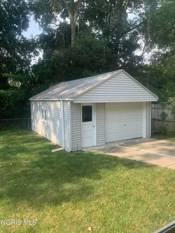 1201 Hawk Street, Toledo, OH 43612