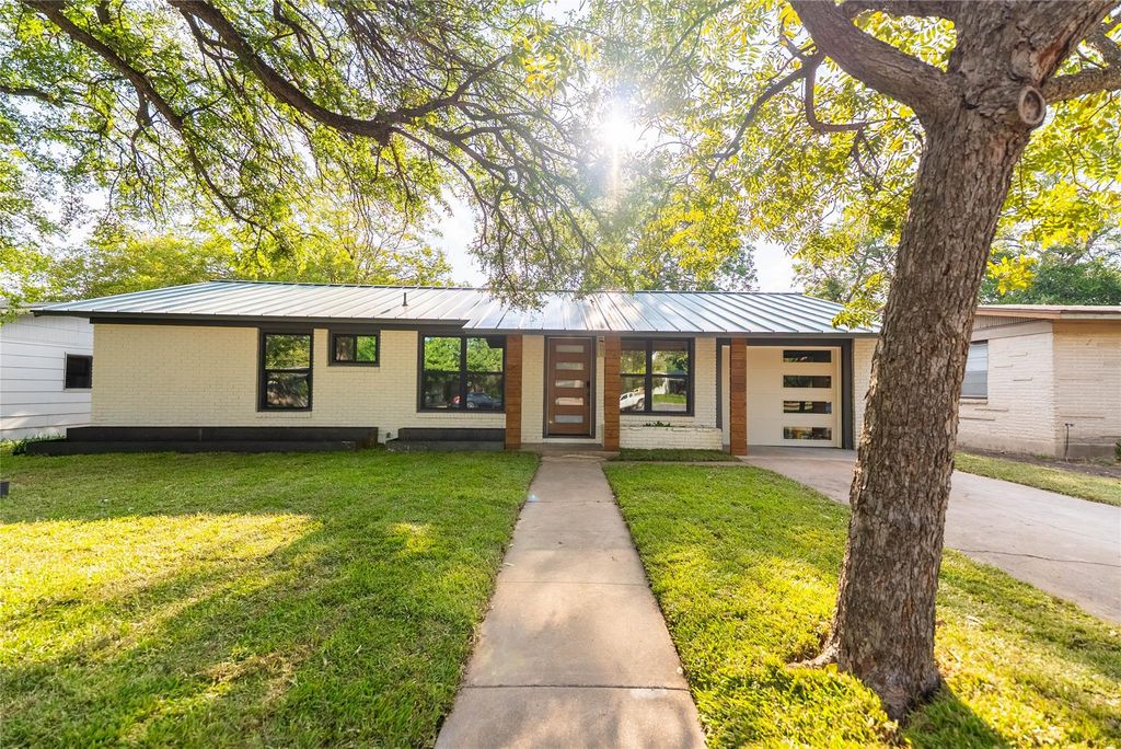 7700 Robalo RD, Austin, TX 78757