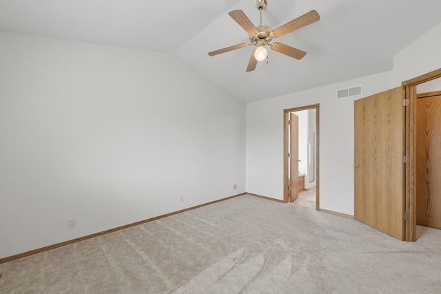 8849 N Hidden Ln, Park City, KS 67147