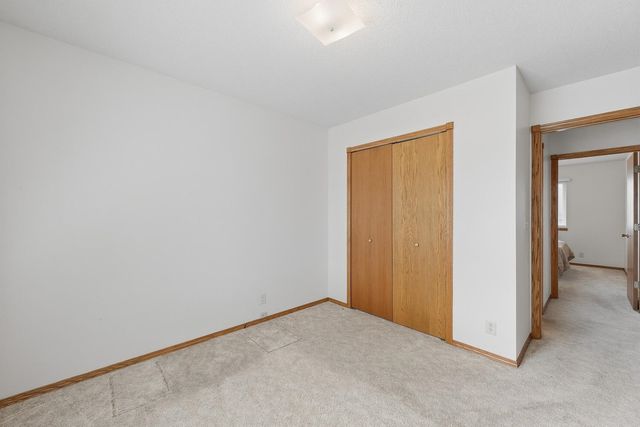 8849 N Hidden Ln, Park City, KS 67147