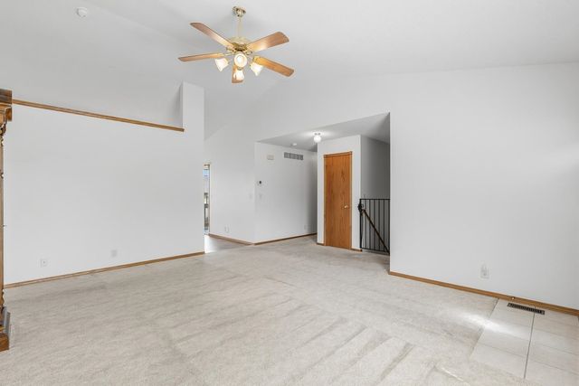 8849 N Hidden Ln, Park City, KS 67147