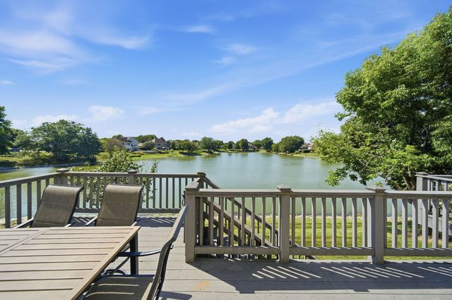 1258 Appaloosa Way, Bartlett, IL 60103