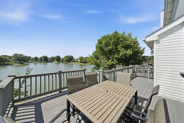 1258 Appaloosa Way, Bartlett, IL 60103