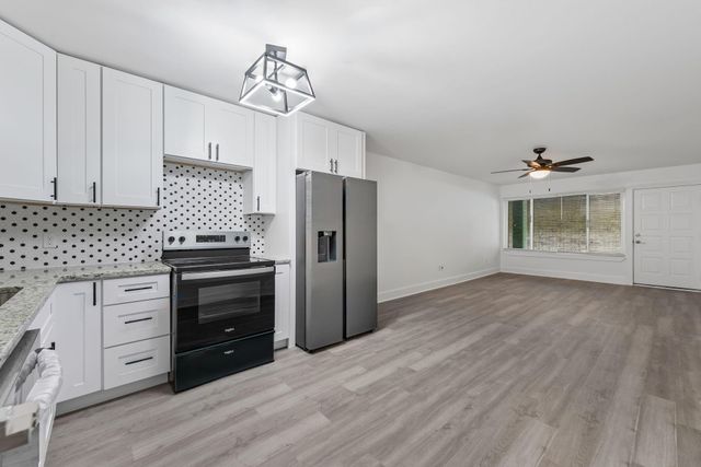 210 Pelham Road, B107, Fort Walton Beach, FL 32547