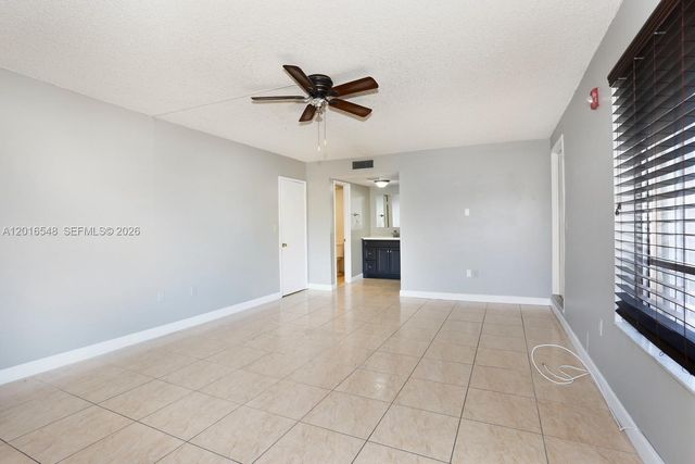110 Salamanca Ave PH, Coral Gables, FL 33134