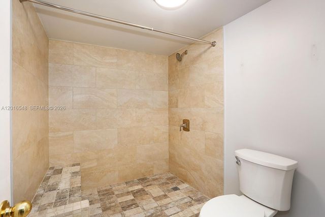 110 Salamanca Ave PH, Coral Gables, FL 33134
