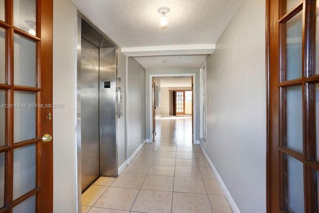 110 Salamanca Ave PH, Coral Gables, FL 33134