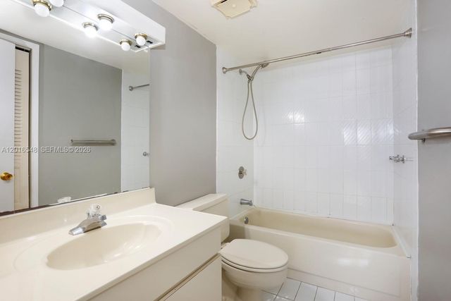 110 Salamanca Ave PH, Coral Gables, FL 33134