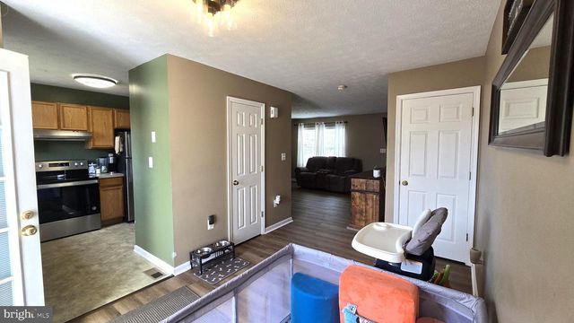 126 EQUESTRIAN DR, Stephens City, VA 22655