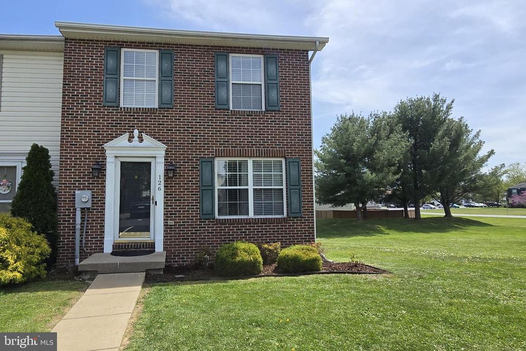 126 EQUESTRIAN DR, Stephens City, VA 22655