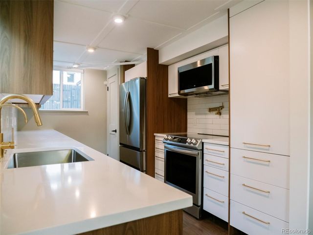 570 Steele Street, Denver, CO 80206