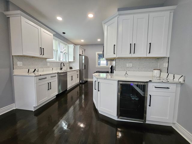 8819 S Carpenter Street, Chicago, IL 60620