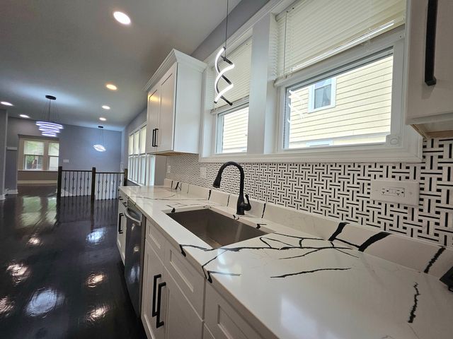 8819 S Carpenter Street, Chicago, IL 60620