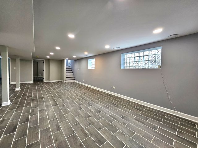 8819 S Carpenter Street, Chicago, IL 60620
