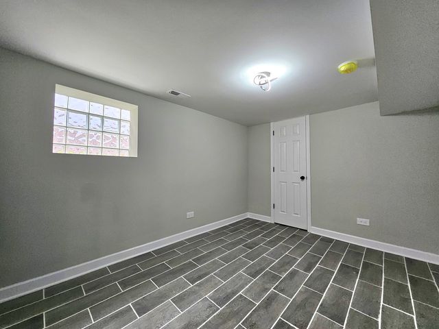 8819 S Carpenter Street, Chicago, IL 60620