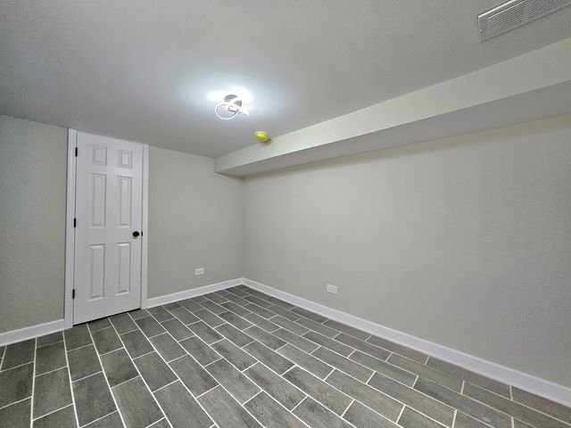 8819 S Carpenter Street, Chicago, IL 60620