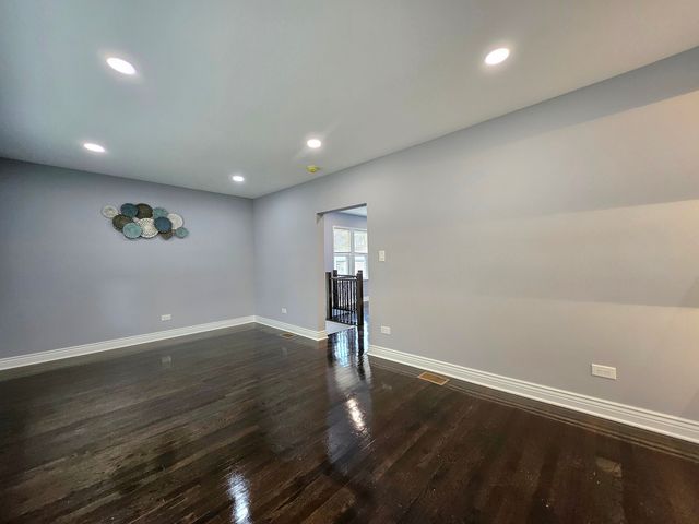 8819 S Carpenter Street, Chicago, IL 60620