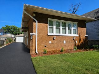 8819 S Carpenter Street, Chicago, IL 60620