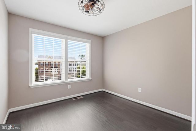 8170 VILLAGGIO, Millersville, MD 21108