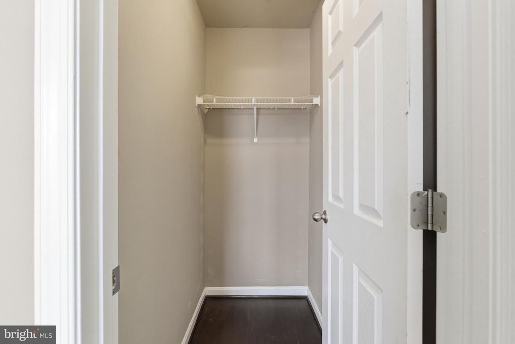 Image 22 of property listing at 8170 VILLAGGIO, Millersville, MD 21108
