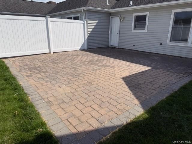 6 Hillview Court, Commack, NY 11725