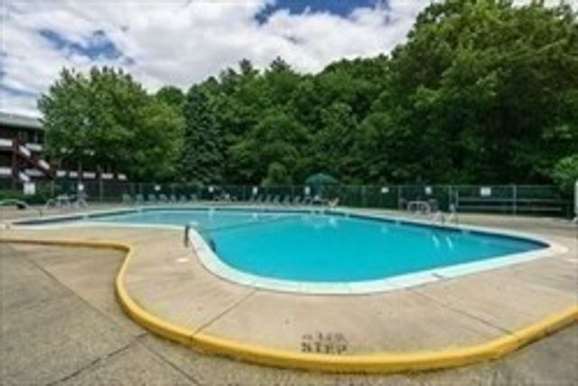 A1 Colonial Drive 5, Andover, MA 01810