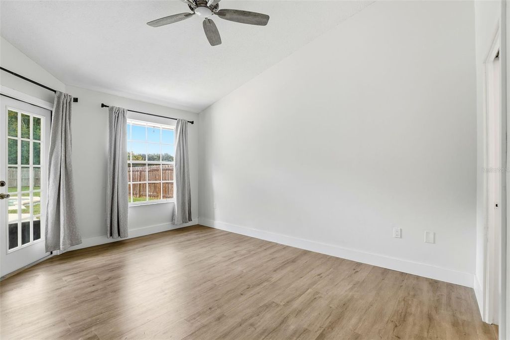 Image 16 of property listing at 248 STERLING ROSE COURT, Apopka, FL 32703