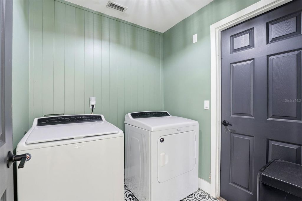 Image 24 of property listing at 248 STERLING ROSE COURT, Apopka, FL 32703