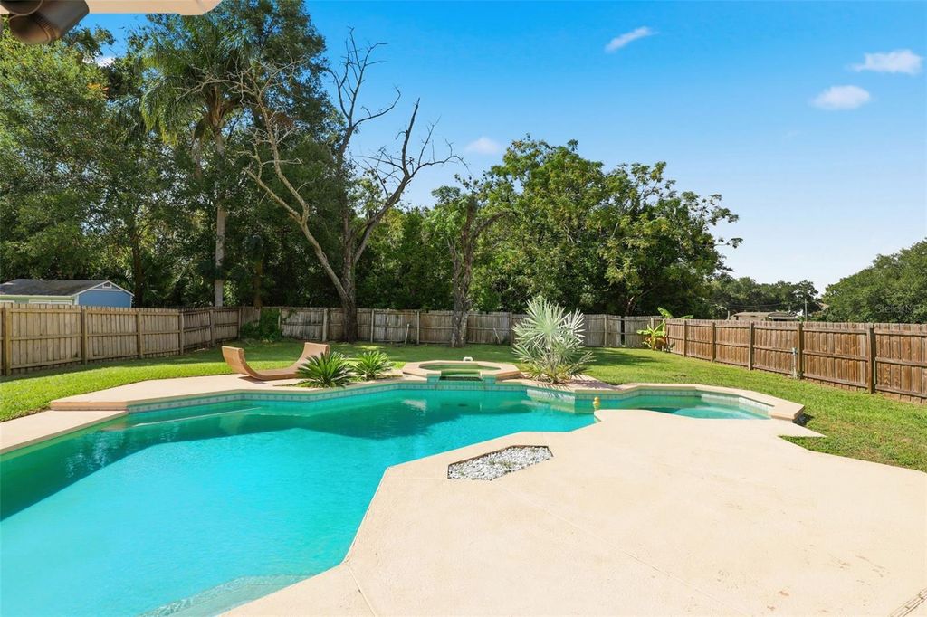 Image 27 of property listing at 248 STERLING ROSE COURT, Apopka, FL 32703