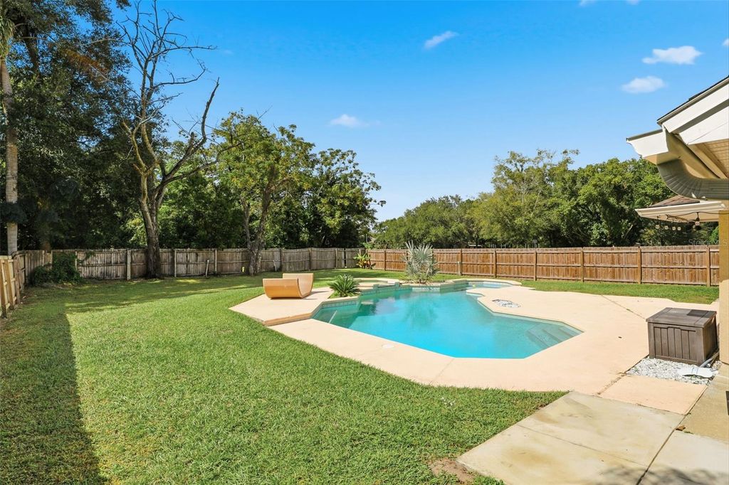 Image 28 of property listing at 248 STERLING ROSE COURT, Apopka, FL 32703