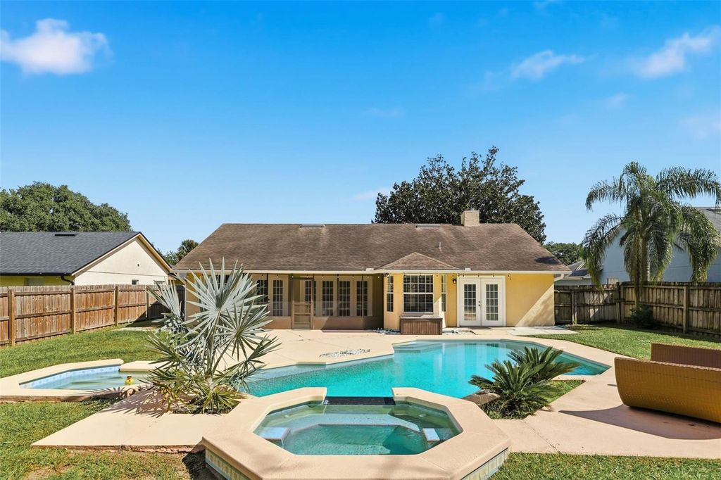 Image 32 of property listing at 248 STERLING ROSE COURT, Apopka, FL 32703