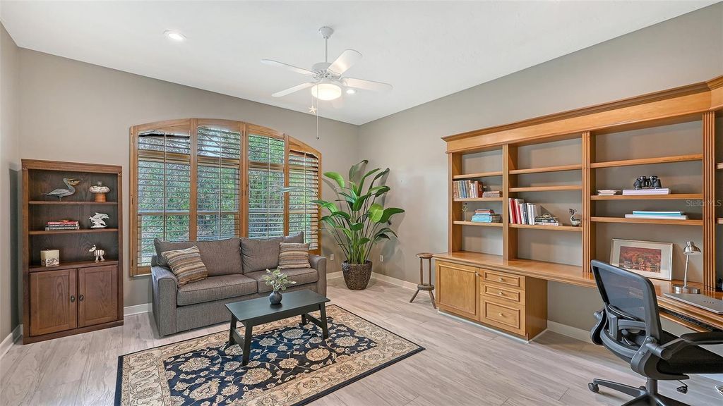 Image 33 of property listing at 7310 CHATSWORTH COURT, University Park, FL 34201