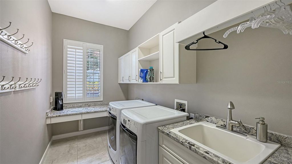 Image 36 of property listing at 7310 CHATSWORTH COURT, University Park, FL 34201