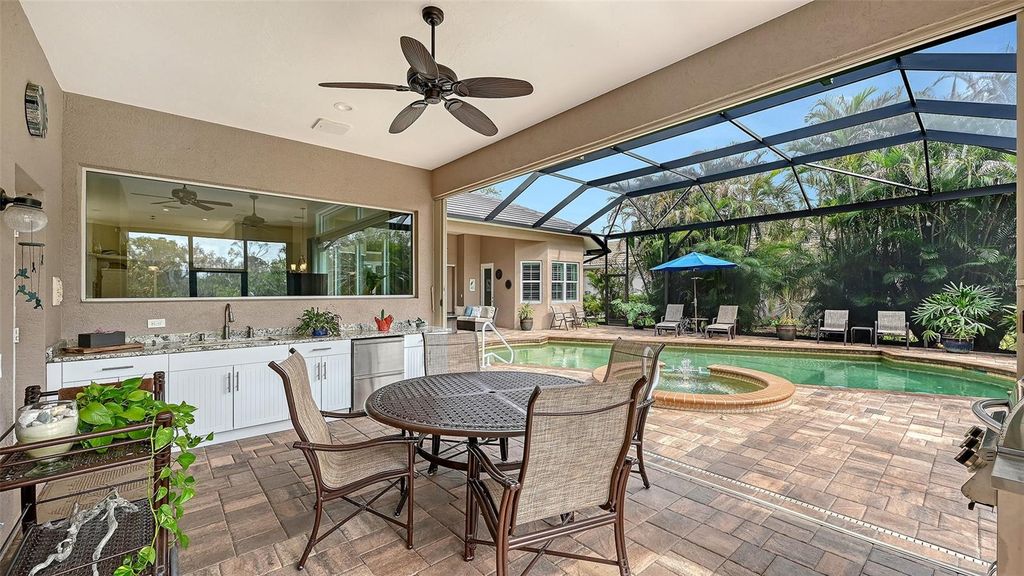 Image 38 of property listing at 7310 CHATSWORTH COURT, University Park, FL 34201